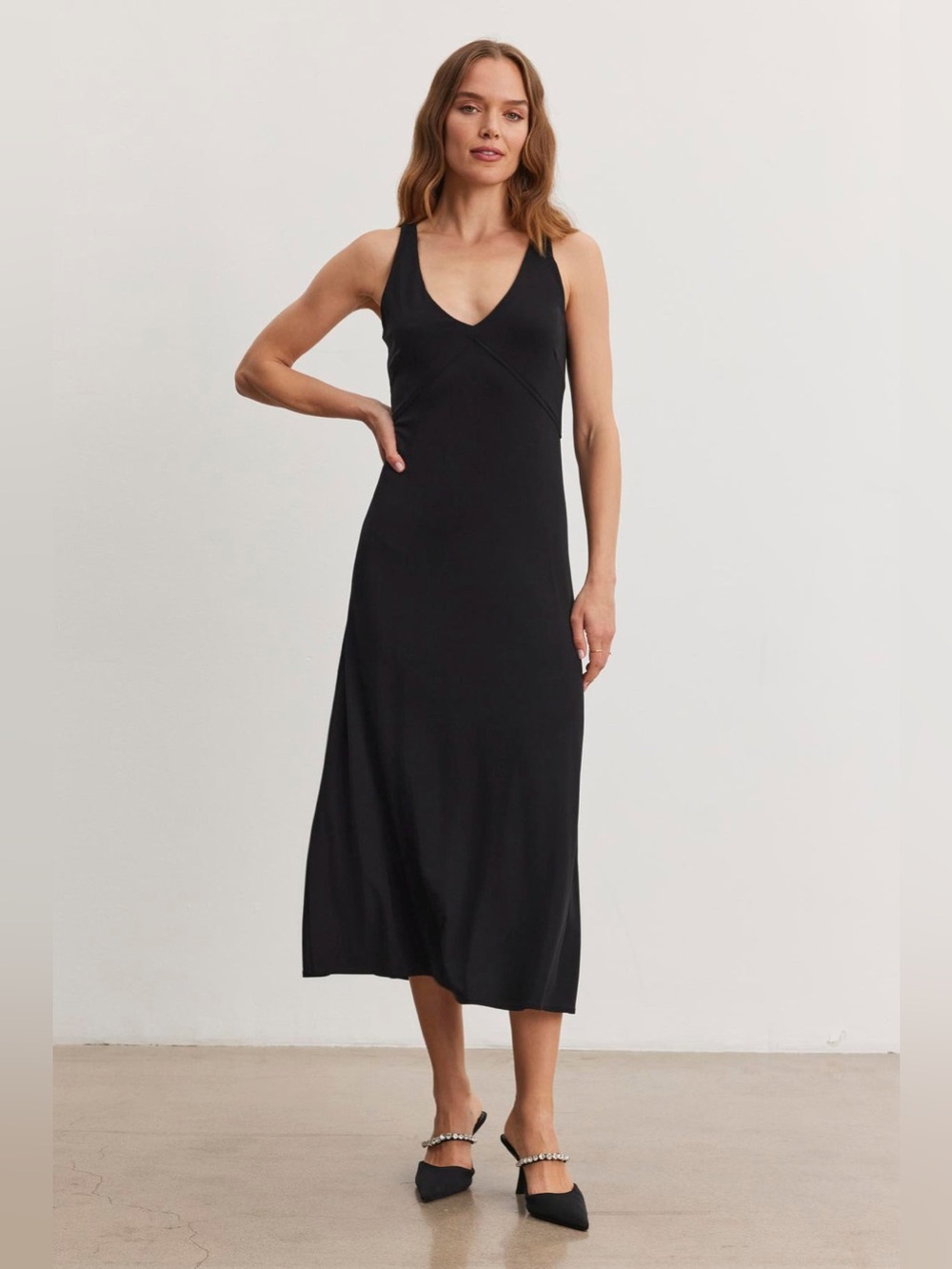 NWT Velvet by Graham & Spencer Black Hayes Midi Dress